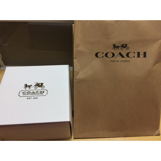 COACH(コーチ)の【新品未使用】非売品 コーチ カップ＆ソーサー　ペア インテリア/住まい/日用品のキッチン/食器(グラス/カップ)の商品写真