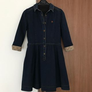 バーバリーブルーレーベル(BURBERRY BLUE LABEL)の【送料込】BBL＊２店舗限定レア／ベルト付・デニムワンピ（ホース有）＊試着のみ＊(ミニワンピース)