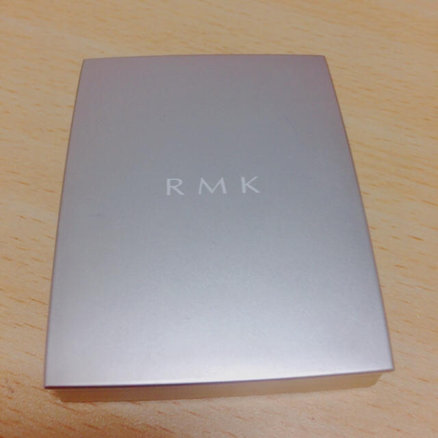 RMK(アールエムケー)のRMK スーパーベーシック コンシーラーパクト 01 Light コスメ/美容のベースメイク/化粧品(コンシーラー)の商品写真