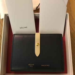 セリーヌ(celine)のceline セリーヌ 折り財布 ストラップ財布(財布)