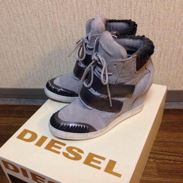 DIESEL インヒールスニーカー