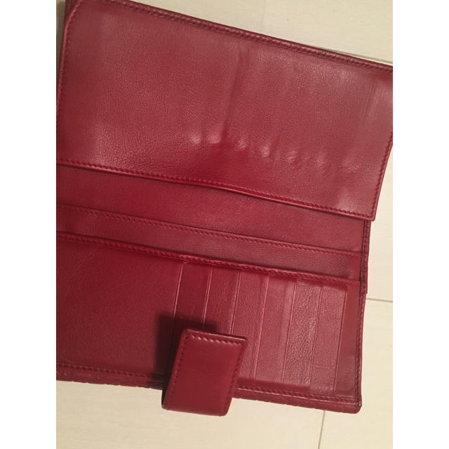 Gucci(グッチ)のGUCCI 赤 長財布 レディースのファッション小物(財布)の商品写真