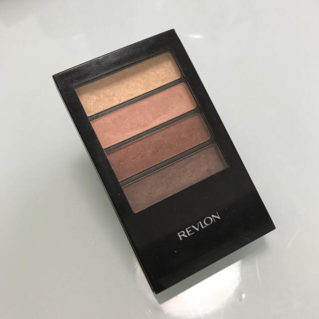 REVLON(レブロン)のREVLON アイシャドウ ブラウン系 数回使用のみ！ コスメ/美容のベースメイク/化粧品(アイシャドウ)の商品写真