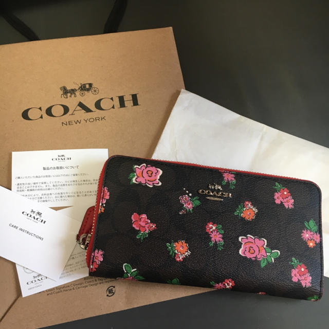 COACH 未使用 財布 花柄ファスナー式開閉内側