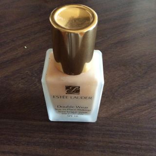 エスティローダー(Estee Lauder)のエスティローダー ダブルウェア ファンデーション(ファンデーション)