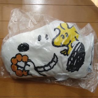 スヌーピー(SNOOPY)の新品！未開封スヌーピークッション(クッション)