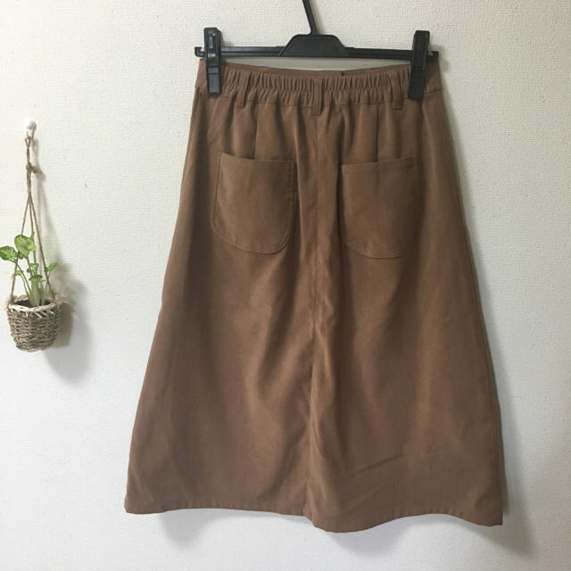 w closet(ダブルクローゼット)のスカート(キャメルカラー) レディースのスカート(ロングスカート)の商品写真