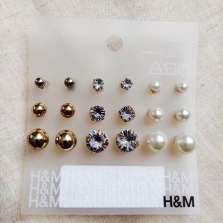 エイチアンドエム(H&M)のパール&ビジューピアス(ピアス)