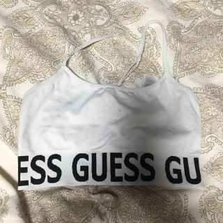 ゲス(GUESS)の最終価格💰アリアナグランデ着用💗GUESSブラトップ(ベアトップ/チューブトップ)