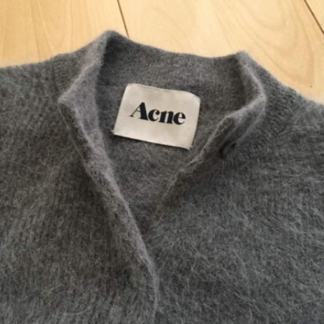 ACNE(アクネ)のACNE  アンゴラカーディガン レディースのトップス(カーディガン)の商品写真