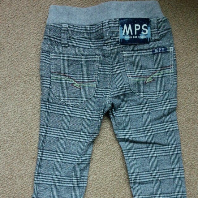 MPS(エムピーエス)のぱんちゃん様ＭPS　チェックズボン　100㎝ キッズ/ベビー/マタニティのキッズ服男の子用(90cm~)(パンツ/スパッツ)の商品写真