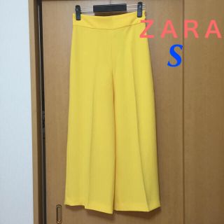 ザラ(ZARA)のハイライズパンツ(カジュアルパンツ)