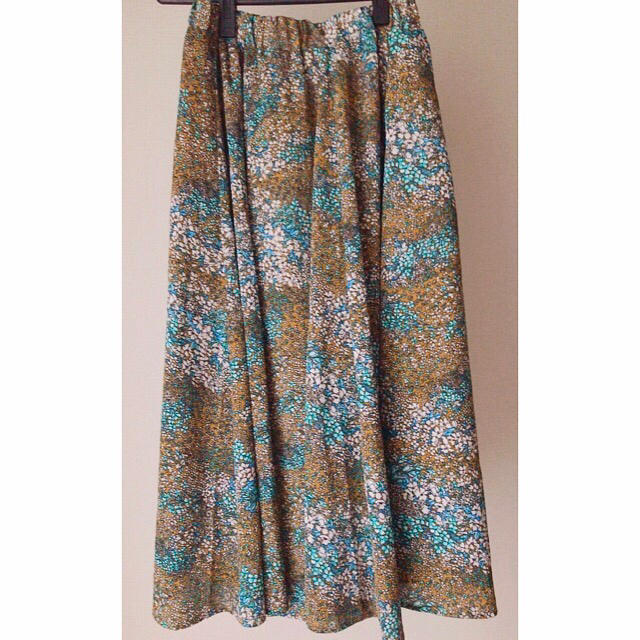 RayCassin(レイカズン)のRAY CASSIN 花柄 スカート レディースのスカート(ロングスカート)の商品写真