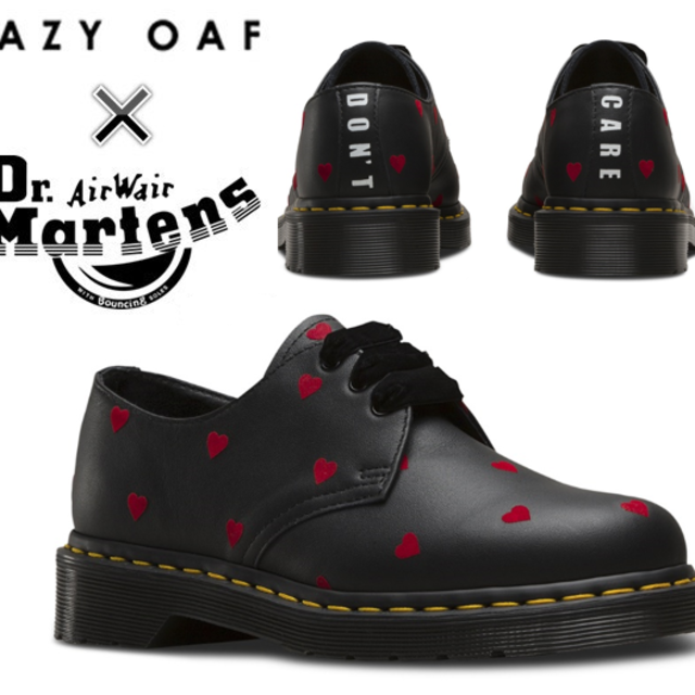 Dr.Martens(ドクターマーチン)のDr.Martens×LAZY OAF★コラボハートフラットシューズ23.5cm レディースの靴/シューズ(ローファー/革靴)の商品写真