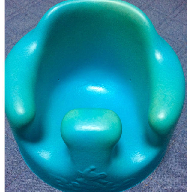 Bumbo(バンボ)のお買い得 バンボ ブルー キッズ/ベビー/マタニティのキッズ/ベビー/マタニティ その他(その他)の商品写真