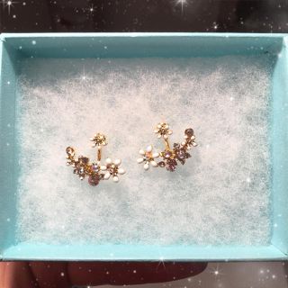 サマンサシルヴァ(Samantha Silva)の【ビジュー ピアス】お花のかわいいピアス(ピアス)