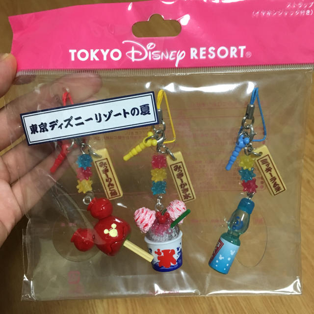 Disney 東京ディズニーリゾートのお土産 ストラップ3点セット の通販 By さと S Shop ディズニーならラクマ