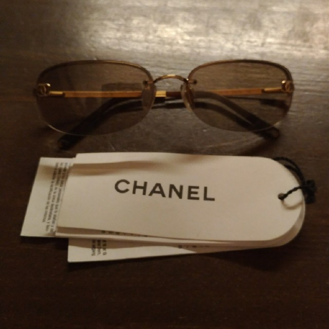 CHANEL(シャネル)のミキティー1117様専用 レディースのファッション小物(サングラス/メガネ)の商品写真