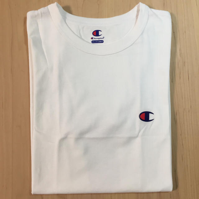 Champion(チャンピオン)のチャンピオン Tシャツ レディースＭ相当 ボーイズ 新品 未使用 レディースのトップス(Tシャツ(半袖/袖なし))の商品写真