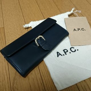 アーペーセー(A.P.C)の【稀少】A.P.C ワンポイント ベルト 長財布 ワンポイントロゴ(財布)