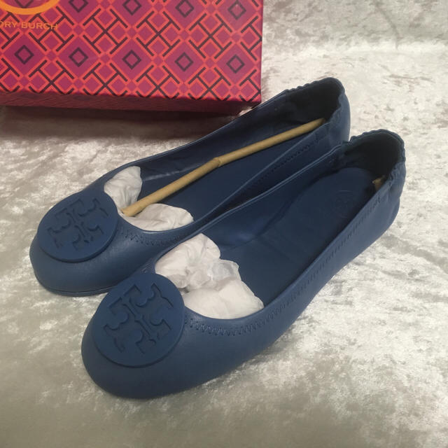 Tory Burch(トリーバーチ)の【美品♪送料無料】トリーバーチ ラムレザー パンプス ブルー♪ レディースの靴/シューズ(ハイヒール/パンプス)の商品写真