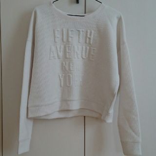 アバクロンビーアンドフィッチ(Abercrombie&Fitch)の美品アバクロンビー&フィッチ☆トップス オフホワイト XS(トレーナー/スウェット)