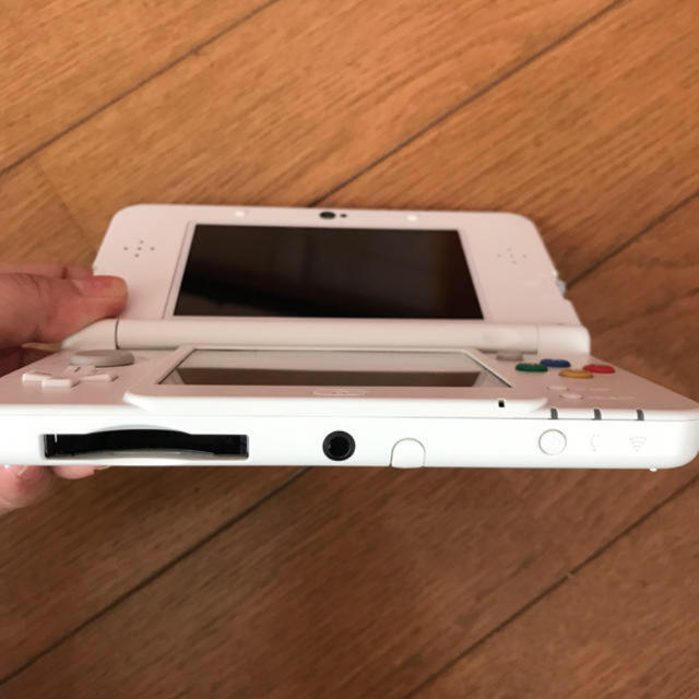 【美品】キティちゃんデザイン3DS＆ポケモンカセットセット 2