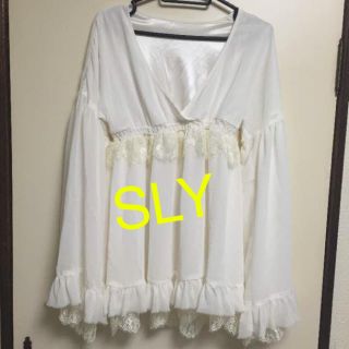 スライ(SLY)の【美品】スライ フリル シフォン チュニック レース(チュニック)