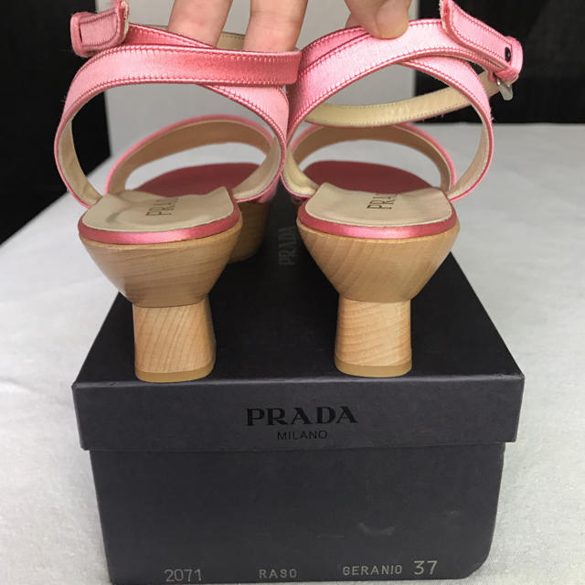 PRADA - 新品未使用 レア☆PRADA ウッドソール サンダル ピンク 37