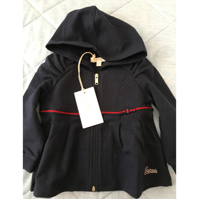 Gucci(グッチ)のサーニャンコ様ご専用☆正規品 新品☆GUCCI セットアップ 6/9Ｍ キッズ/ベビー/マタニティのベビー服(~85cm)(その他)の商品写真