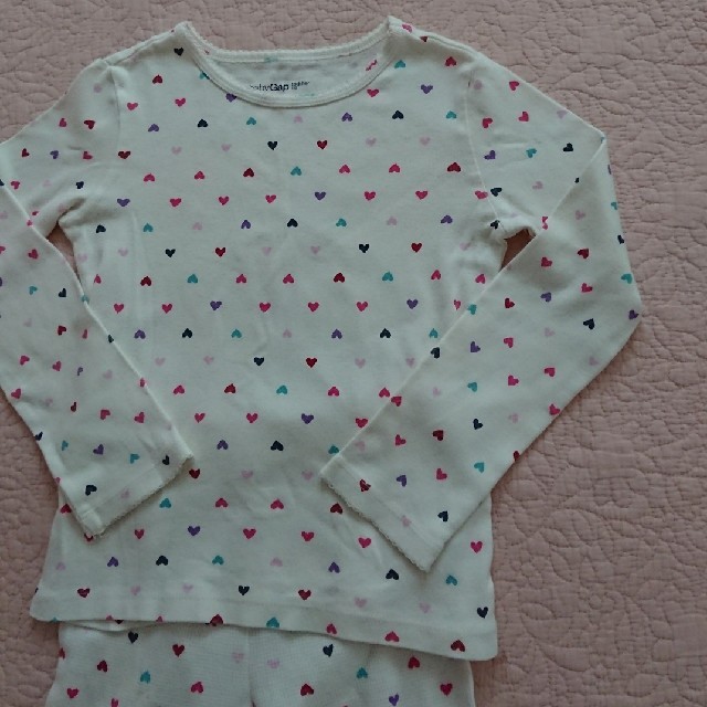 babyGAP(ベビーギャップ)のyuu24様専用  Baby GAP   上下セット  110 キッズ/ベビー/マタニティのキッズ服女の子用(90cm~)(パジャマ)の商品写真