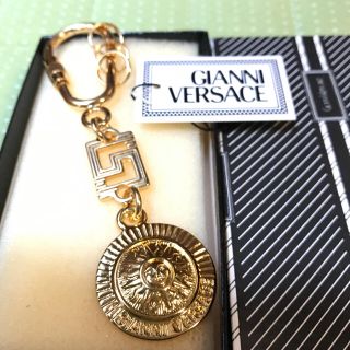 ジャンニヴェルサーチ(Gianni Versace)の【新品同様】ベルサーチ キーホルダー Gianni Versace レア物⁉️(キーホルダー)