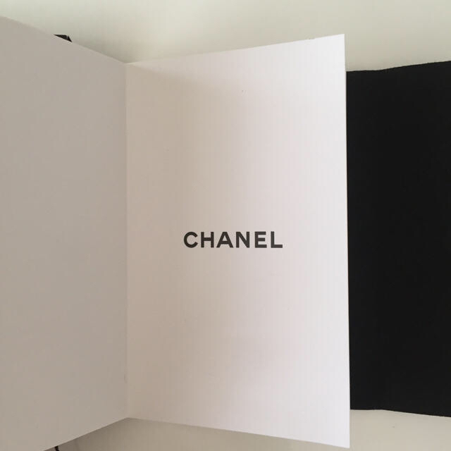 CHANEL(シャネル)のシャネル CHANEL メモ帳 新品未使用 送料無料 インテリア/住まい/日用品の文房具(ノート/メモ帳/ふせん)の商品写真