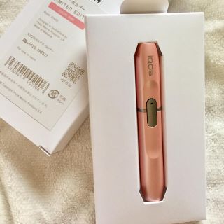 アイコス(IQOS)のオンライン限定色☆新品未使用☆IQOSアイコスホルダー☆ピンク(タバコグッズ)