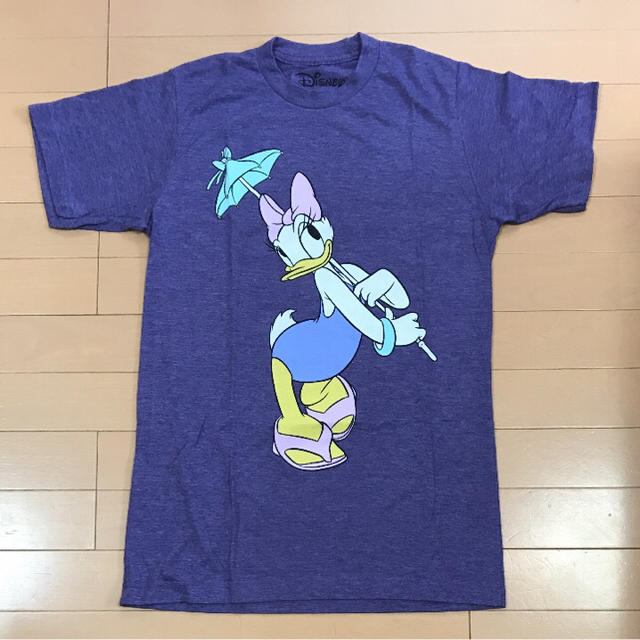 Disney(ディズニー)のL.A購入！デイジーTシャツ！サイズS レディースのトップス(Tシャツ(半袖/袖なし))の商品写真