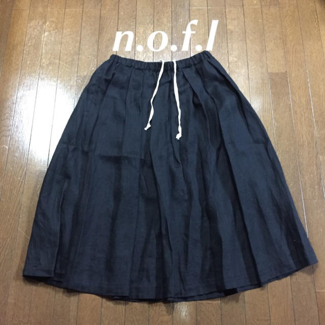 ❣️お値下げ❣️新品.タグ付き☆ n.o.f.l ☆ リネンカラータックスカート