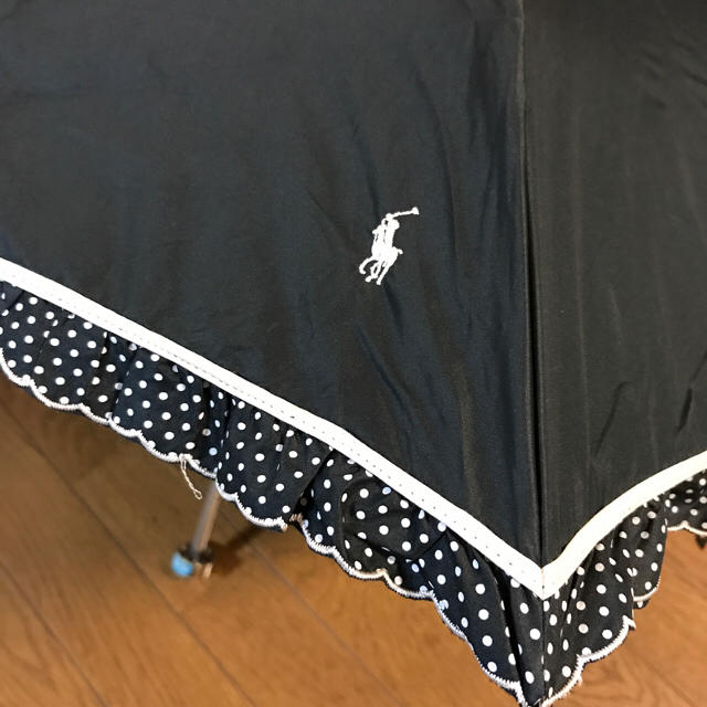 POLO RALPH LAUREN(ポロラルフローレン)のRALPH LAUREN 黒の折りたたみ日傘 レディースのファッション小物(傘)の商品写真