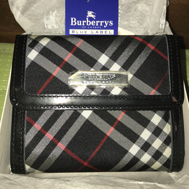 BURBERRY BLUE LABEL(バーバリーブルーレーベル)の【新品】バーバリー ブルーレーベル 二つ折財布  レディースのファッション小物(財布)の商品写真