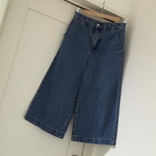 フォーエバートゥエンティーワン(FOREVER 21)の     専用     FOREVER 21 デニムガウチョパンツ S(カジュアルパンツ)