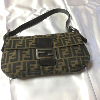 フェンディ(FENDI)の【jennifer様】フェンディ クラッチバッグ(クラッチバッグ)