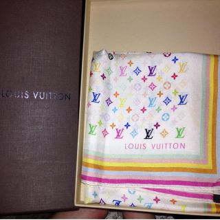 ルイヴィトン(LOUIS VUITTON)のヴィトン♡マルチカラー♡スカーフ♡(バンダナ/スカーフ)