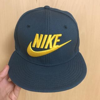 ナイキ(NIKE)のNIKE キャップ ネイビー【ほぼ未使用！】(キャップ)