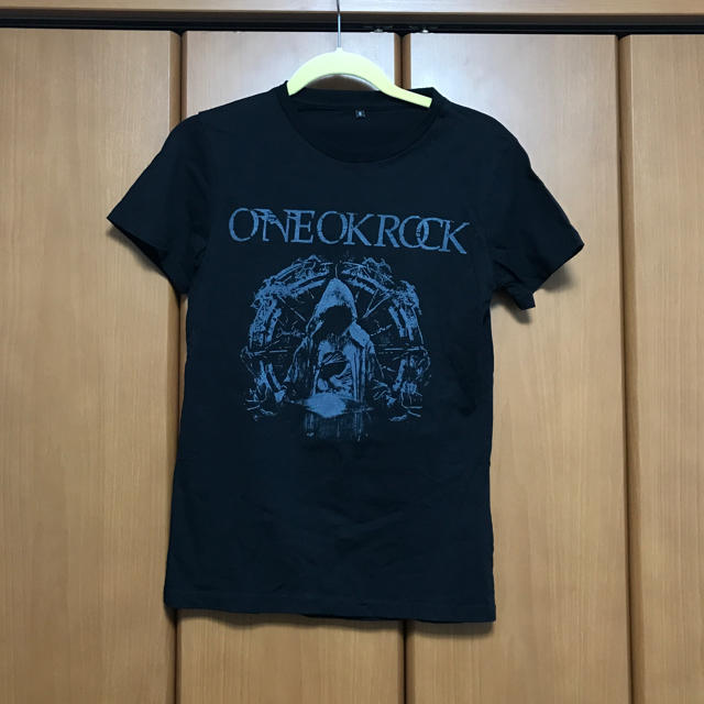 ONE OK ROCK(ワンオクロック)のONE OK ROCK 2013ライブTシャツ エンタメ/ホビーのタレントグッズ(ミュージシャン)の商品写真