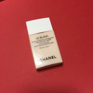 シャネル(CHANEL)のCHANEL ル ブラン バーズ ルミエール 10 ロゼ(化粧下地)