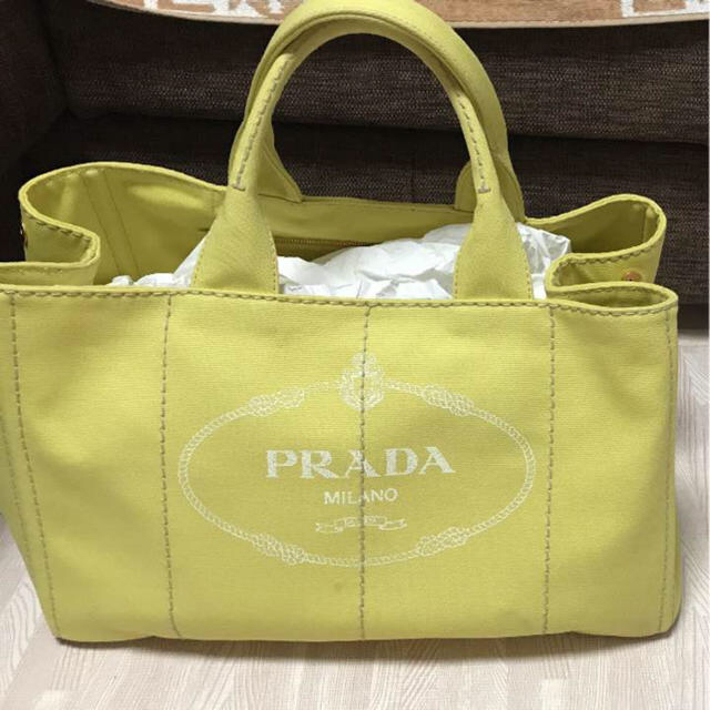 期間限定　大幅値下げ　PRADA バック　未使用品　掘り出し物　格安