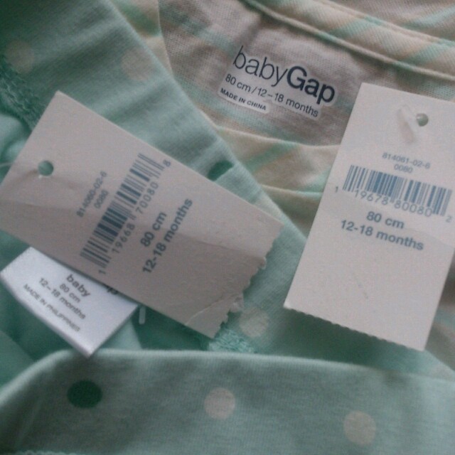 babyGAP(ベビーギャップ)の新品☆baby gap 80cmセット  キッズ/ベビー/マタニティのキッズ服女の子用(90cm~)(その他)の商品写真