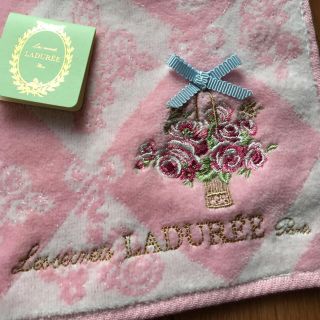 ラデュレ(LADUREE)のスクレラデュレ★新品花かごのタオルハンカチ★(ハンカチ)