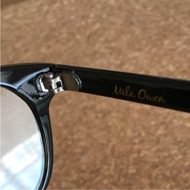 Mila Owen(ミラオーウェン)の美品 Mila Owen黒ブチ眼鏡 ケース付き レディースのファッション小物(サングラス/メガネ)の商品写真