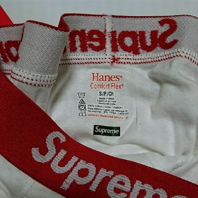 Supreme(シュプリーム)の《2枚黒白セット・Ｓ》Supremeボクサーパンツ メンズのアンダーウェア(ボクサーパンツ)の商品写真