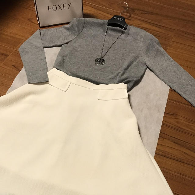 ♡専用♡大人気♡ FOXEY フレア スカート 38 レディース スカート ...